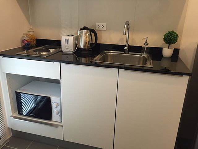 6A101018 ให้เช่าคอนโด The Base Uptown พื้นที่ 32 ตร.ม. 1 ห้องนอน 1 ห้องน้ำ