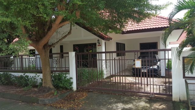 6A120101 ให้เช่าบ้านเดี่ยวชั้นเดียว 3 ห้องนอน 2 ห้องน้ำ พื้นที่ 55 ตรว.