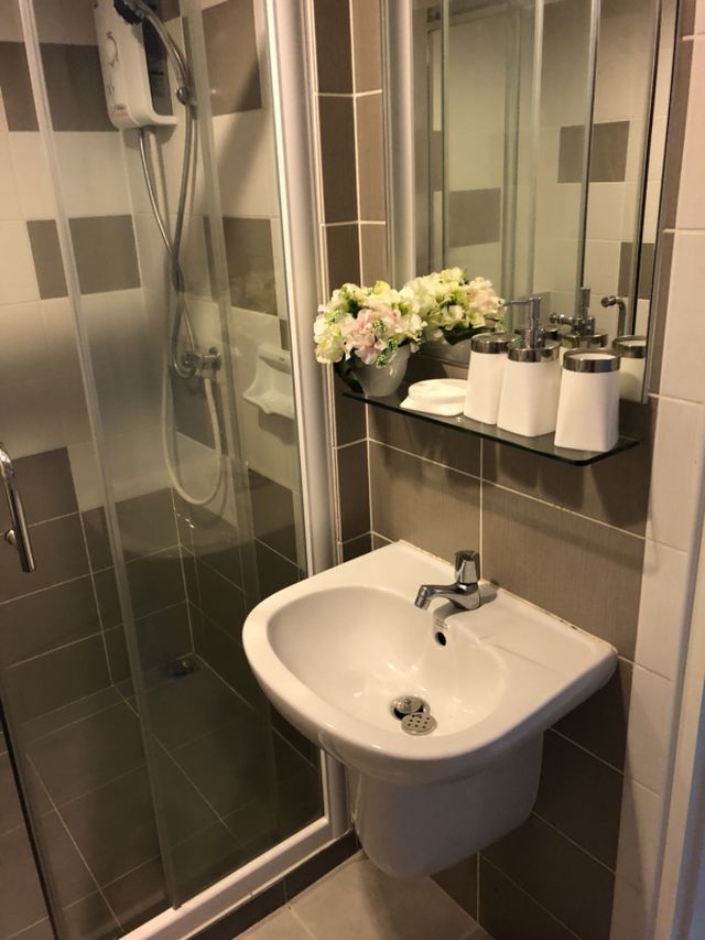 6A111399 ให้เช่าคอนโดใจกลางเมือง วิวสระว่ายน้ำ เดือนละ 10,000 บ.