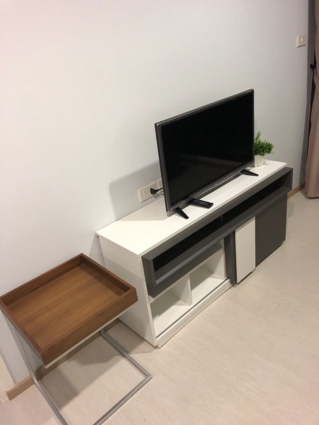 6A111399 ให้เช่าคอนโดใจกลางเมือง วิวสระว่ายน้ำ เดือนละ 10,000 บ.