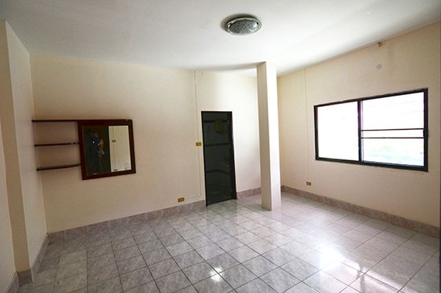 6A90775 ให้เช่าบ้านเดี่ยวชั้นเดียว 3 ห้องนอน 2 ห้องน้ำ พื้นที่ 54 ตรว.