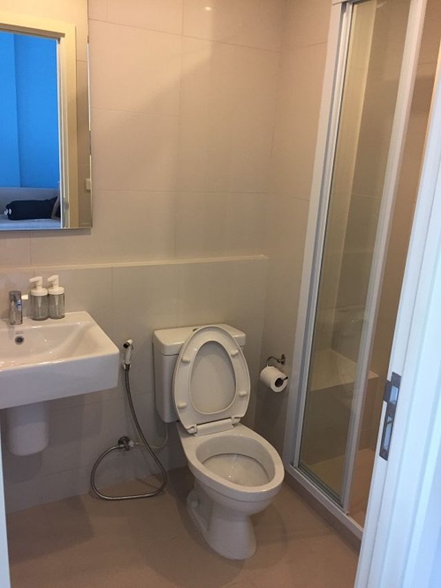 6A101034 ให้เช่าคอนโด The Base uptown ชั้น 7 มี 1 ห้องนอน 1 ห้องน้ำ