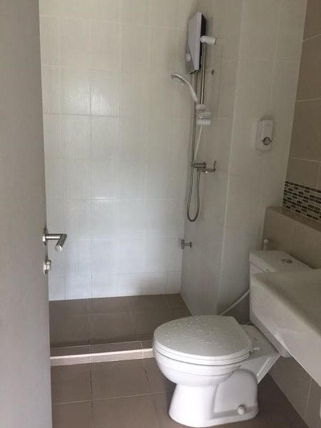 6A111405 ให้เช่าคอนโดวิวสวน บรรยากาศดี ราคาน่าจับจอง พร้อมเฟอร์นิเจอร์ครบ.