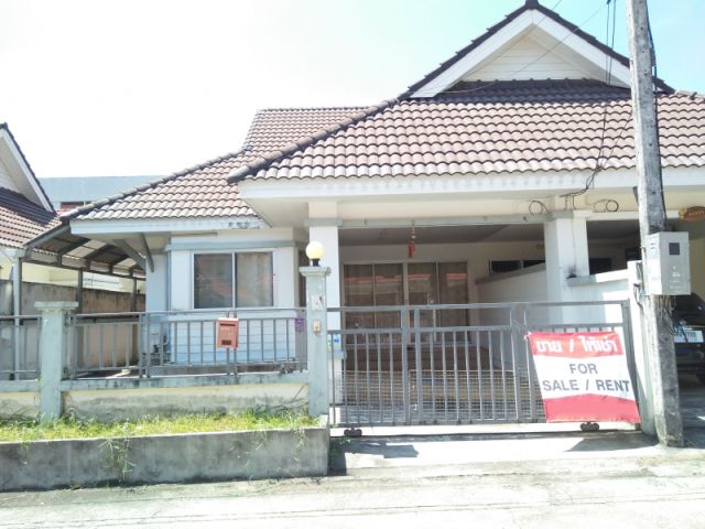 6A101036 ให้เช่าบ้านแฝดหนึ่งชั้น 2 ห้องนอน 1 ห้องน้ำ อยู่ใกล้ Chillva Market.