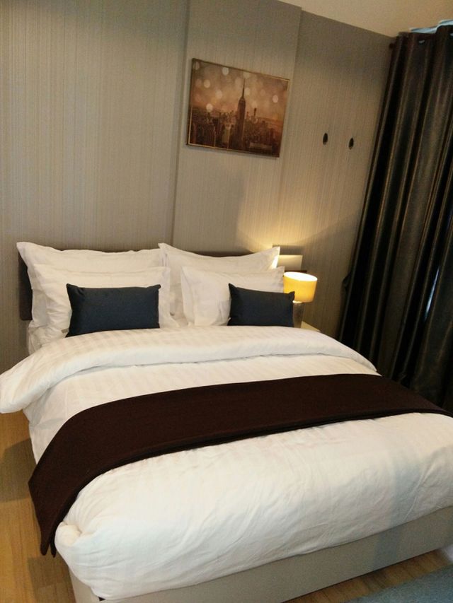 6A40295 ให้เช่าคอนโดหรูห้องสวย ตกแต่งครบพร้อมเข้าอยู่ เฟอร์นิเจอร์จัดเต็ม