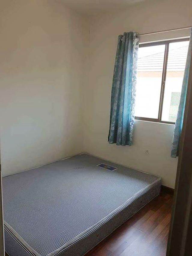 6A111409 ให้เช่าทาวน์เฮ้าส์สองชั้น 3ห้องนอน 2ห้องน้ำ  พื้นที่ 21 ตรว.