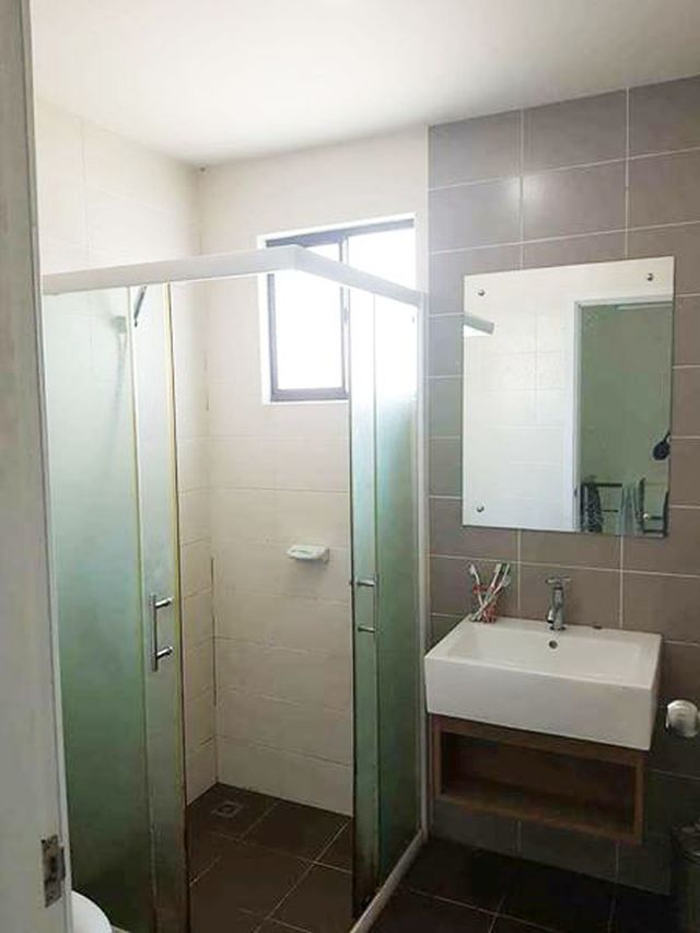 6A111409 ให้เช่าทาวน์เฮ้าส์สองชั้น 3ห้องนอน 2ห้องน้ำ พื้นที่ 21 ตรว.