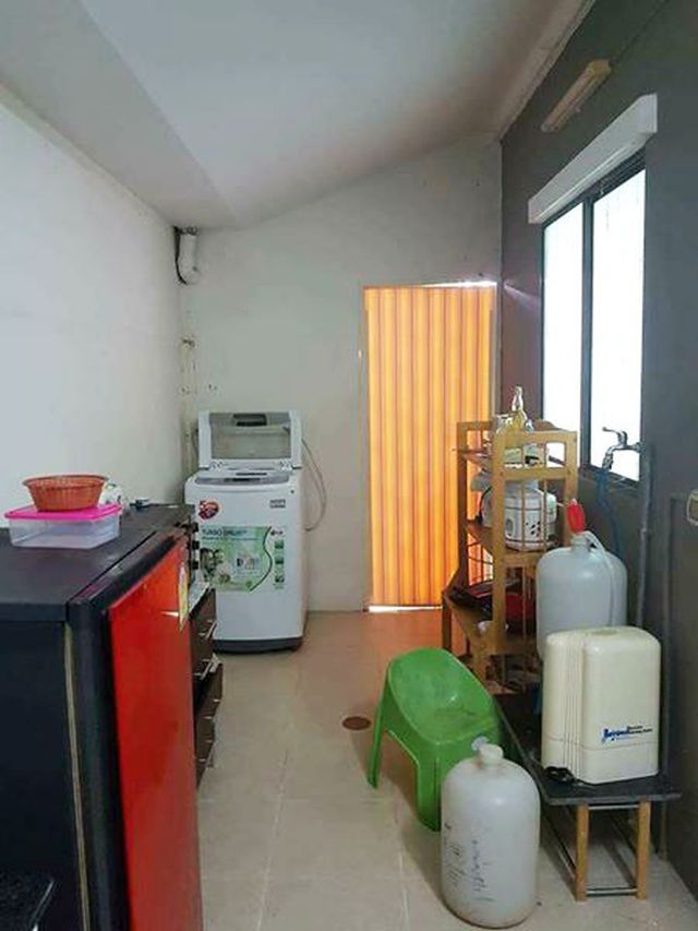 6A111409 ให้เช่าทาวน์เฮ้าส์สองชั้น 3ห้องนอน 2ห้องน้ำ พื้นที่ 21 ตรว.