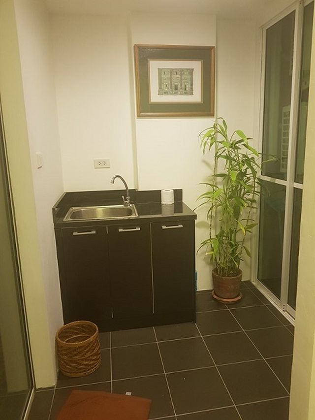 6A101046 ให้เช่าคอนโดมิเนียม ชั้น 4 มี 1 ห้องนอน 1 ห้องน้ำ เนื้อที่ 32 ตรม.