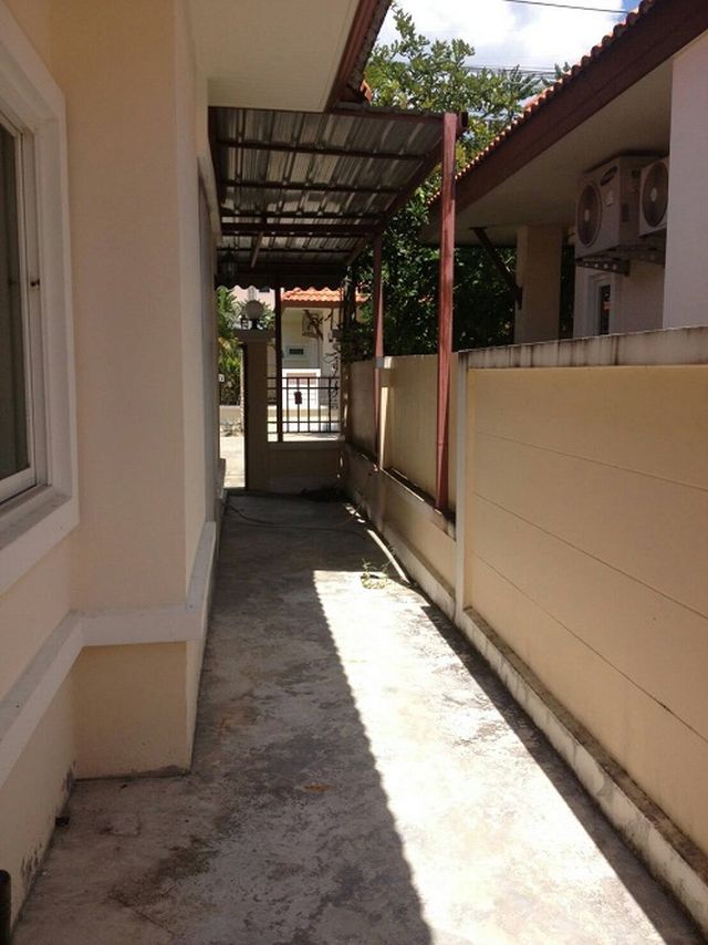 6A40296 ให้เช่าบ้านเดี่ยวชั้นเดียว 3 ห้องนอน 2 ห้องน้ำ พื้นที่ 69 ตรว.