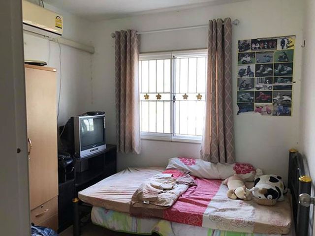 6C120169 ขายทาวน์เฮ้าส์ 2 ชั้น 3 ห้องนอน 2 ห้องน้ำ พื้นที่ 20 ตรว.