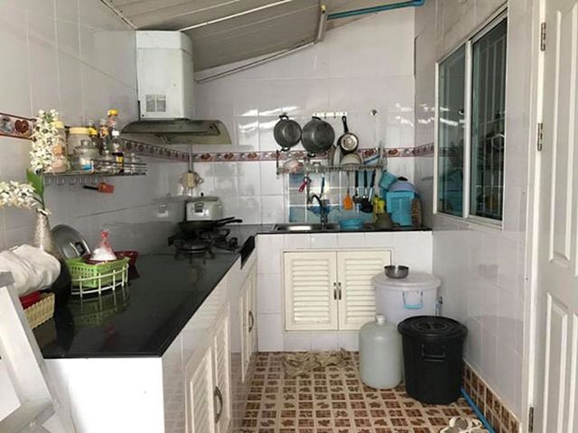 6C120169 ขายทาวน์เฮ้าส์ 2 ชั้น 3 ห้องนอน 2 ห้องน้ำ พื้นที่ 20 ตรว.