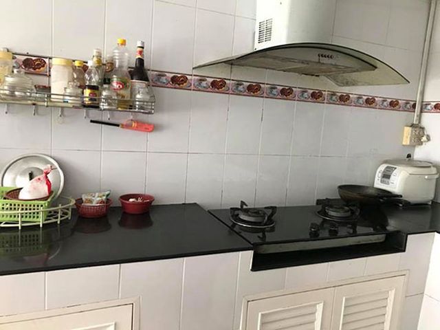 6C120169 ขายทาวน์เฮ้าส์ 2 ชั้น 3 ห้องนอน 2 ห้องน้ำ พื้นที่ 20 ตรว.