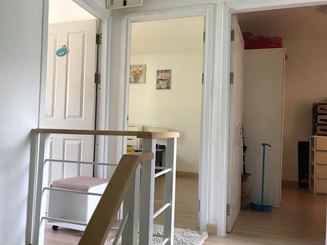 6C120169 ขายทาวน์เฮ้าส์ 2 ชั้น 3 ห้องนอน 2 ห้องน้ำ พื้นที่ 20 ตรว.