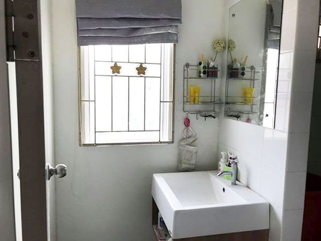 6C120169 ขายทาวน์เฮ้าส์ 2 ชั้น 3 ห้องนอน 2 ห้องน้ำ พื้นที่ 20 ตรว.