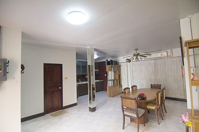 6A90792 ให้เช่าบ้านแฝดชั้นเดียว 3 ห้องนอน 3 ห้องน้ำ พื้นที่ 40 ตรว.