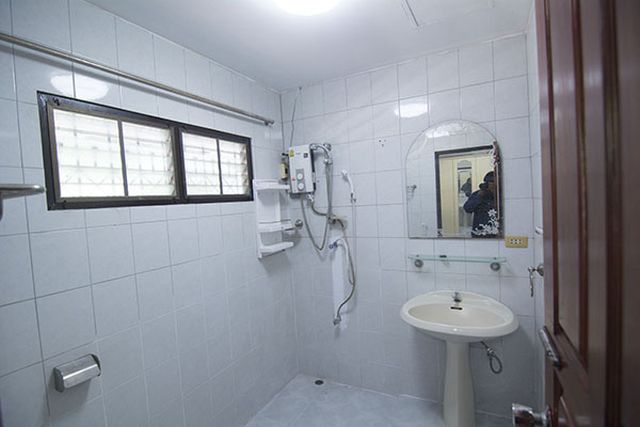 6A90792 ให้เช่าบ้านแฝดชั้นเดียว 3 ห้องนอน 3 ห้องน้ำ พื้นที่ 40 ตรว.