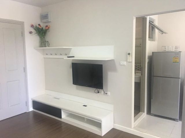 6A111422 ให้เช่าคอนโด วิวสระ เฟอร์นิเจอร์ครบ ราคาถูก เดือนละ 9,000 บ.