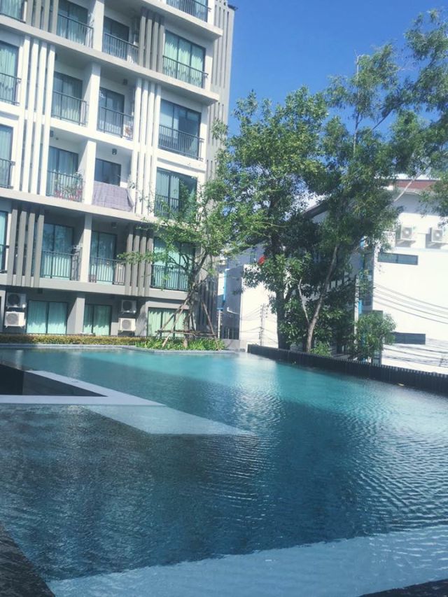 6A40300 ให้เช่าคอนโดกว้างขวาง สะอาด มีเฟอร์นิเจอร์ครบครันพร้อมอยู่.