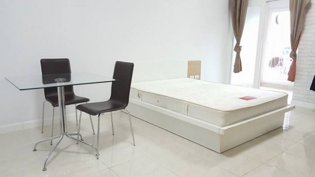 6A101062 ให้เช่าคอนโดมิเนียม ชั้น 4 มี 1 ห้องนอน 1 ห้องน้ำ เนื้อที่ 29.5 ตรม.