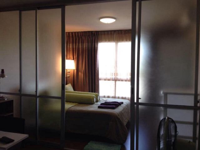 6A111425 ให้เช่าคอนโดมิเนียม ชั้น 4 มี 1 ห้องนอน 1 ห้องน้ำ เนื้อที่ 30 ตรม.