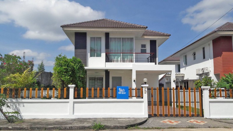 6A111431 ให้เช่าบ้านเดี่ยวสองชั้น 3ห้องนอน 3ห้องน้ำ เดือนละ 20,000 บาท