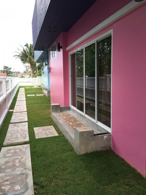 6A40304 ให้เช่าบ้านเดี่ยวชั้นเดียว 2 ห้องนอน 1 ห้องน้ำ เนื้อที่ 30 ตรว.