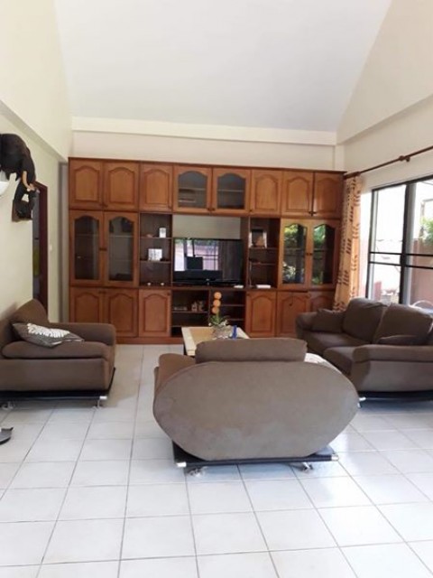 6A50155 ให้เช่าบ้านเดี่ยว 2 ชั้น 2 ห้องนอน 2 ห้องน้ำ พื้นที่ 38 ตรว.