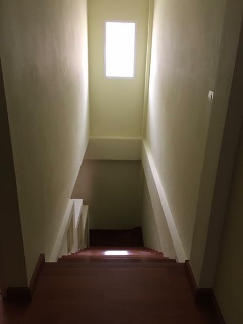 6A101077 ให้เช่าทาวน์เฮ้าส์ 2 ชั้น 2 ห้องนอน 2 ห้องน้ำ พื้นที่ 19 ตรว.