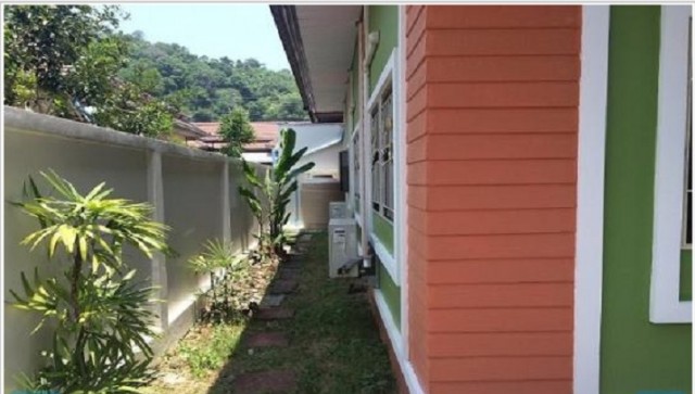 6A90814 ให้เช่าบ้านแฝดชั้นเดียว 2 ห้องนอน 2 ห้องน้ำ พื้นที่ 43 ตรว.