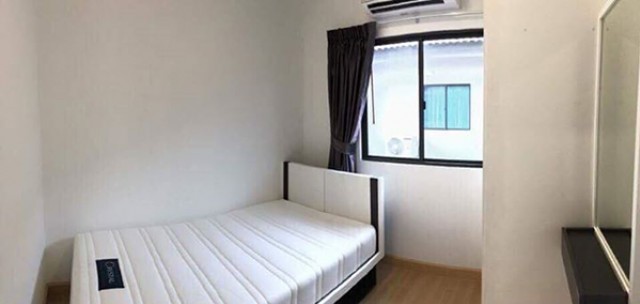 6A111480 ให้เช่าทาวน์เฮ้าส์ 2 ชั้น 3 ห้องนอน 2 ห้องน้ำ พื้นที่ 25 ตรว.