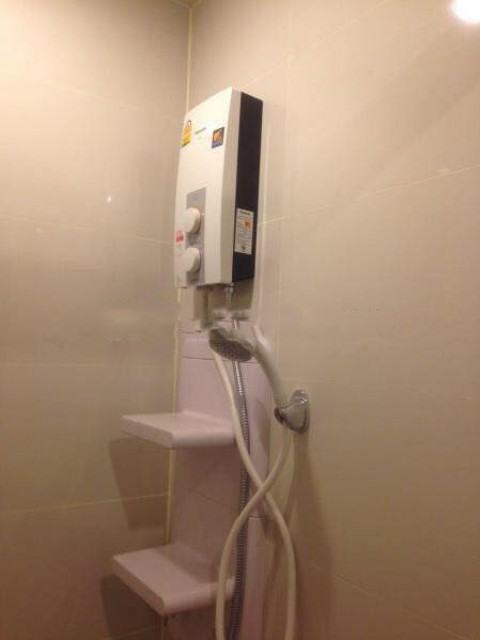 6A111482 ให้เช่าคอนโดมิเนียม ชั้น 7 มี 1 ห้องนอน 1 ห้องน้ำ เนื้อที่ 34 ตรม.