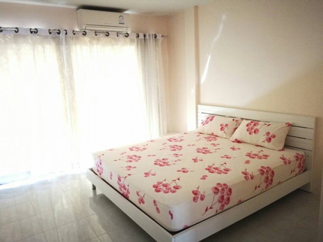 6A111479 ให้เช่าทาวน์เฮาส์ 2 ชั้น 2 ห้องนอน 2 ห้องน้ำ ราคาเช่าเดือนละ 13,000 บาท