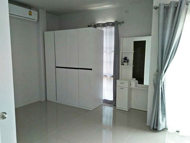 6A20061 ให้เช่าทาวน์เฮ้าส์ 2 ชั้น 3 ห้องนอน 2 ห้องน้ำ  เนื้อที่ 26 ตรว.