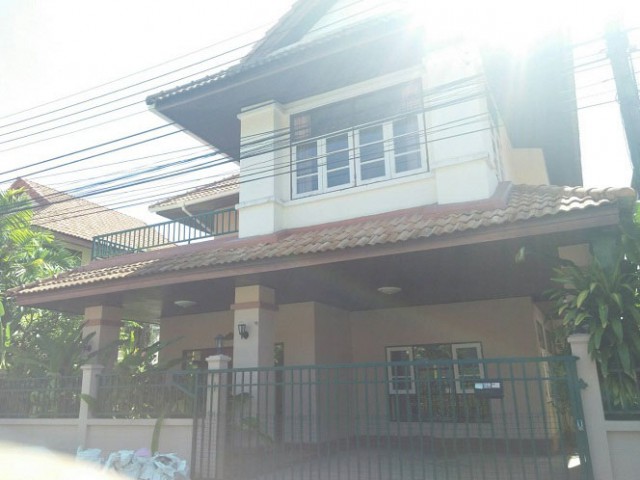 6A111493 ให้เช่าบ้านเดี่ยว 2 ชั้น 3 ห้องนอน 3 ห้องน้ำ พื้นที่ 60 ตรว.