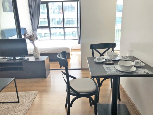 6A101120 ให้เช่าคอนโดย่านเศรษฐกิจ วิวเมือง พื้นที่ 30 ตรม. เฟอร์นิเจอร์ครบครัน