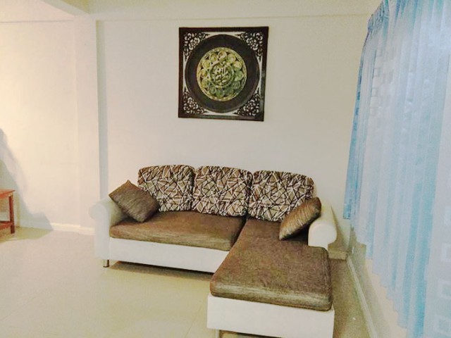 6A101121 ให้เช่าทาวน์เฮ้าส์ 3 ชั้นใจกลางเมือง พื้นที่ 25 ตรว. 3 นอน 3 น้ำ