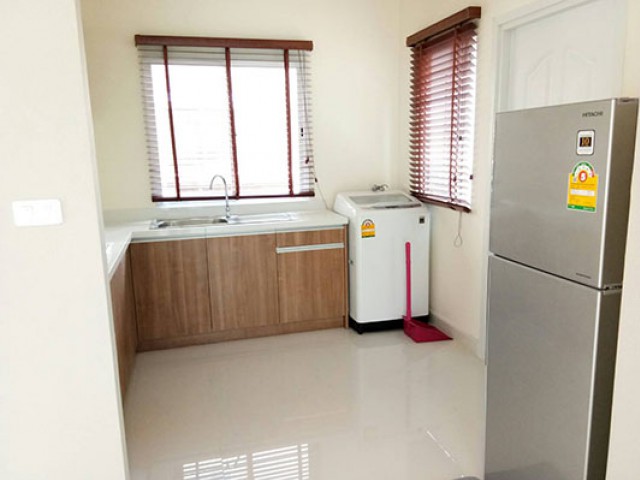 6A111516 ให้เช่าบ้านเดี่ยวสองชั้น 3 ห้องนอน 2 ห้องน้ำ ราคา 30,000 บาทต่อเดือน