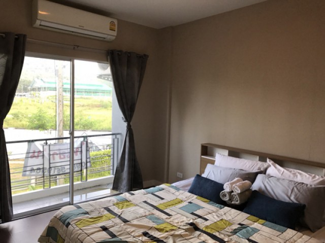 6A111518 ให้เช่าทาวน์เฮาส์ 2 ชั้น 2 ห้องนอน 2 ห้องน้ำ ราคาเช่าเดือนละ 17,000 บาท