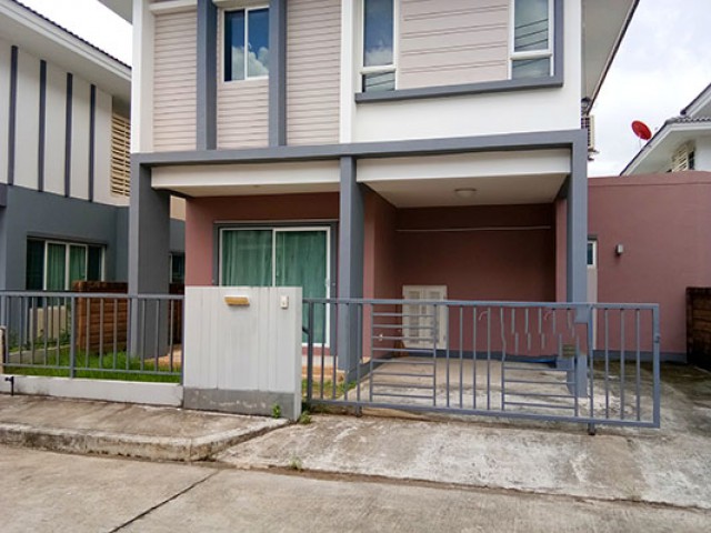 6A111524 ให้เช่าบ้านเดี่ยวสองชั้น 3 ห้องนอน 2 ห้องน้ำ