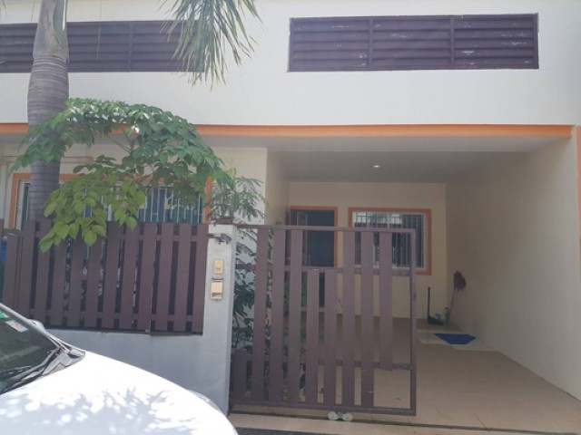 6A80404 ให้เช่าทาวน์เฮาส์ชั้นเดียว 2 ห้องนอน 2 ห้องน้ำ