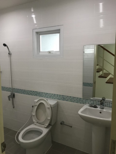 MT-0010 -ทาวน์เฮ้าส์ 2ชั้นให้เช่า มี 3 ห้องนอน 2 ห้องน้ำ 1 ห้องครัว