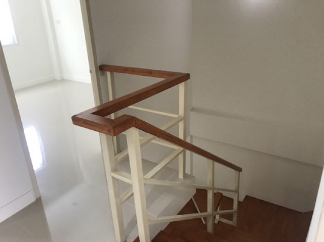 MT-0010 -ทาวน์เฮ้าส์ 2ชั้นให้เช่า มี 3 ห้องนอน 2 ห้องน้ำ 1 ห้องครัว