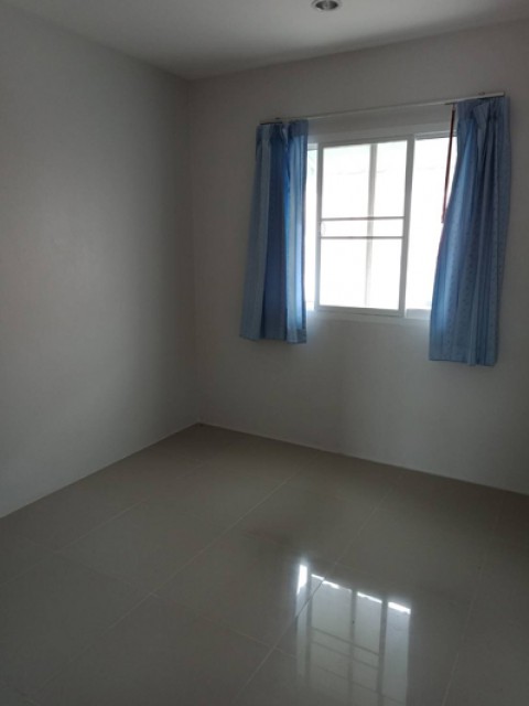 MT-0017 -ทาวน์เฮ้าส์ 2 ชั้น ให้เช่า มี 3 ห้องนอน 3 ห้องน้ำ