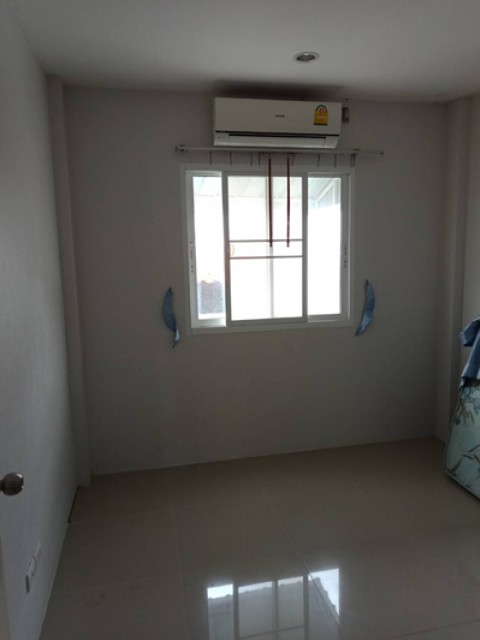 MT-0017 -ทาวน์เฮ้าส์ 2 ชั้น ให้เช่า มี 3 ห้องนอน 3 ห้องน้ำ