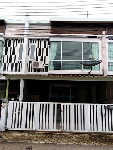 MT-0017 -ทาวน์เฮ้าส์ 2 ชั้น ให้เช่า มี 3 ห้องนอน 3 ห้องน้ำ