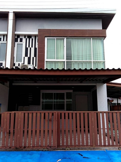 MT-0019 -ทาวน์เฮ้าส์ 2 ชั้น ให้เช่า มี 3 ห้องนอน 3 ห้องน้ำ 1 ห้องครัว