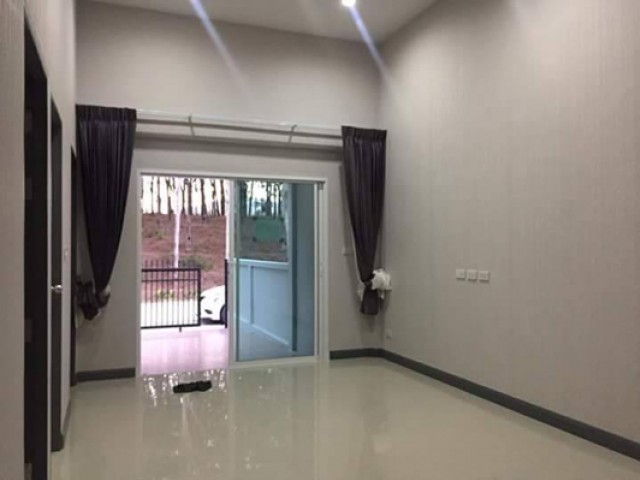 TL-0001 -บ้านเดี่ยวชั้นเดียวให้เช่า มี 2 ห้องนอน 2 ห้องน้ำ 1 ห้องครัว