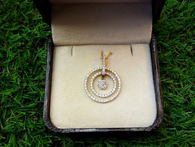 จี้เพชรแท้ ห้างเพชรกาญจน์ มีหน้าร้าน