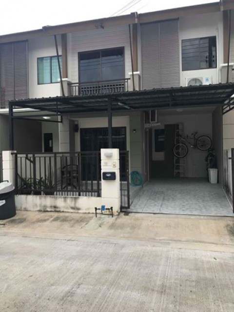 KT-0026 ให้เช่า Townhome 2 ชั้น Modern style  หน้ากว้าง 6 เมตร